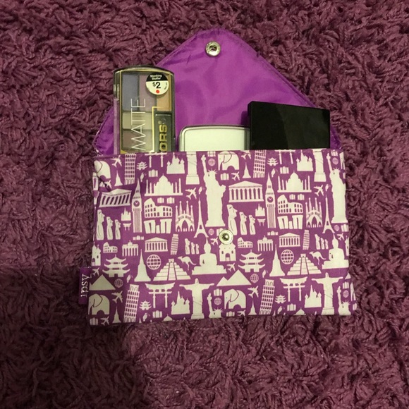 Makeup Set! - Picture 4 of 5